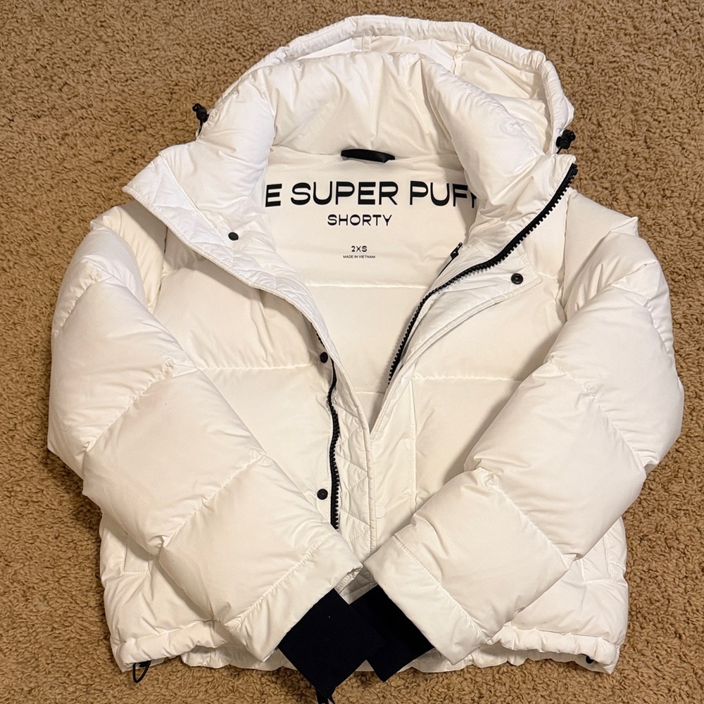 Aritzia super puff shorty